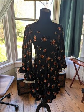 Modcloth Black Floral Flare Sleeve Mini Dress